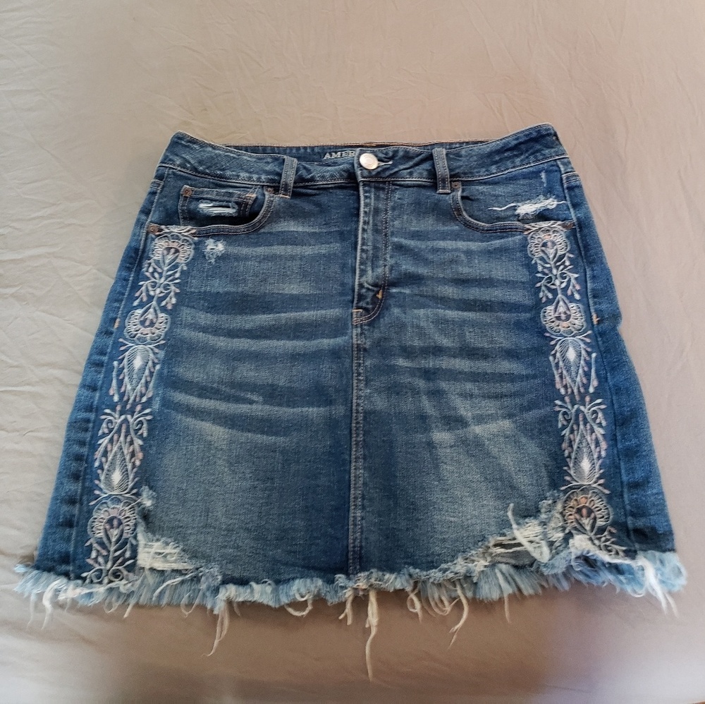 AEO Denim Embroidered Frayed Skirt Size 16